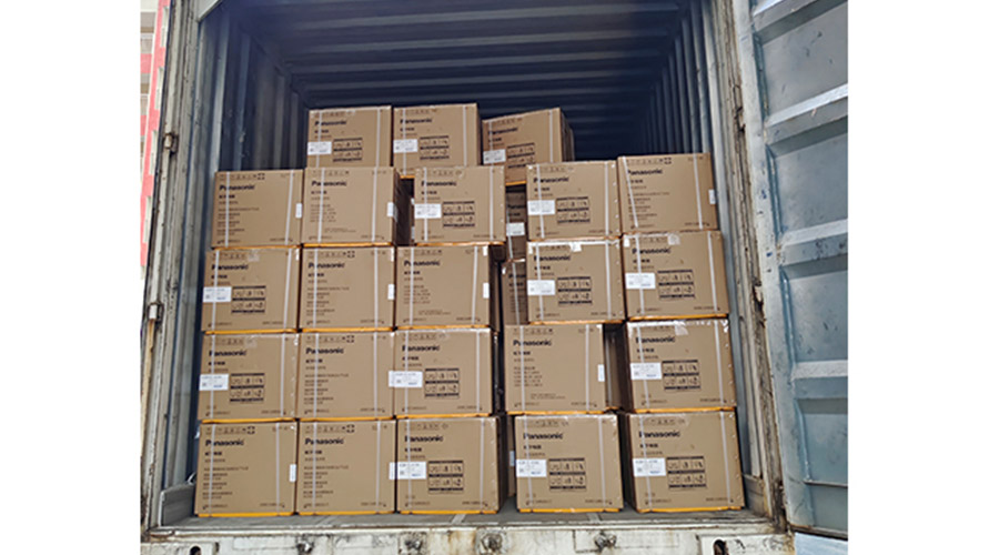 滿滿的貨物！國(guó)內(nèi)知名品牌客戶全自動(dòng)滾筒洗衣機(jī)裝柜發(fā)貨
